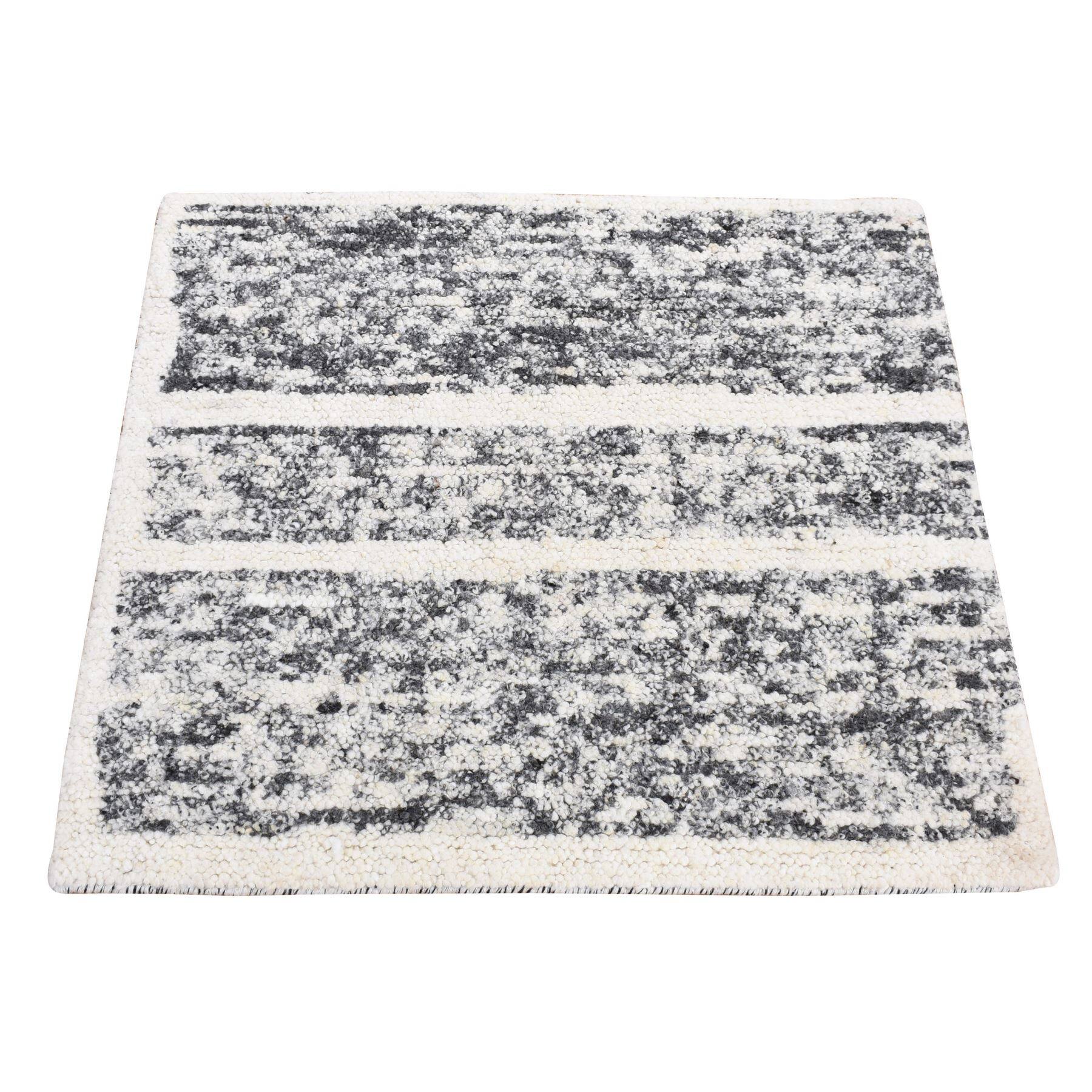 Shahbanu Rugs Olive Black Modern Striae Design Plush Pile Densely Woven